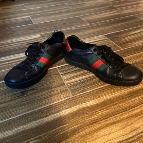 Gucci sneakers. Worn just a few times - Picture 1 of 3